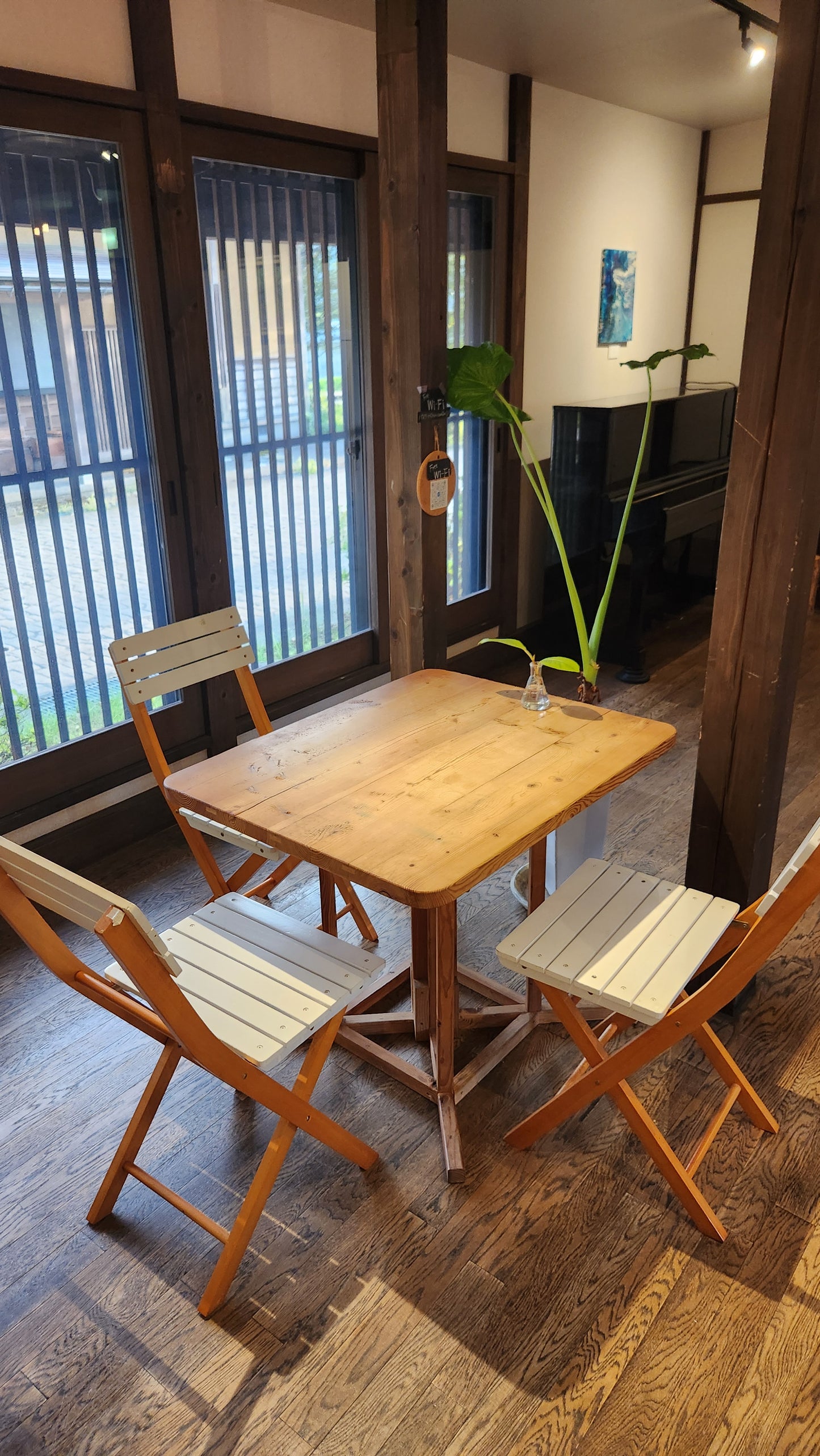 店内テーブル席(1~2人席)のみ予約